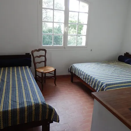 Le Mas Volay Boulouris Hébergement de vacances