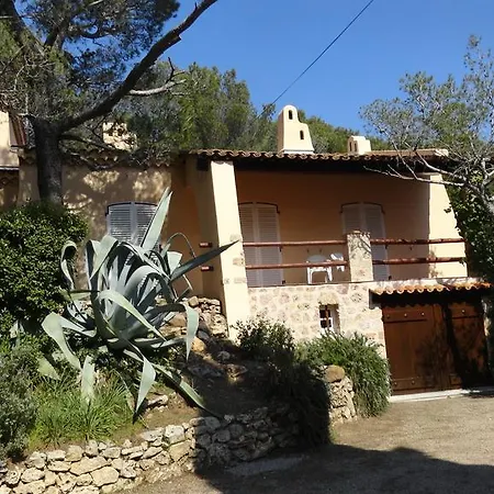 Le Mas Volay Boulouris Hébergement de vacances Saint-Raphaël